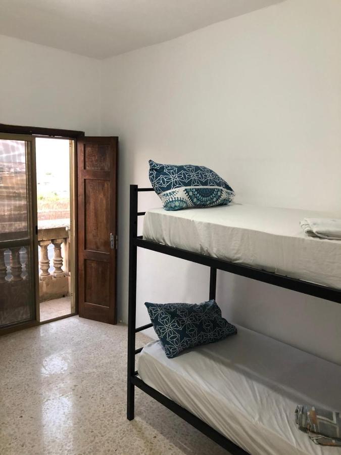 Oleander Butts Inn Zebbug  Bagian luar foto