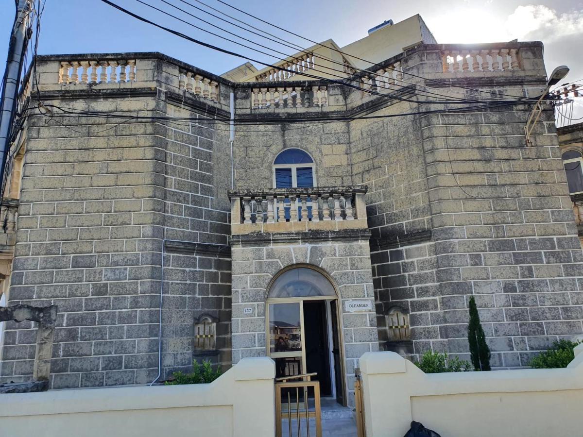 Oleander Butts Inn Zebbug  Bagian luar foto